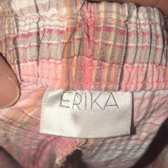 Women’s Plaid Seersucker Capris - Picture 6 of 7